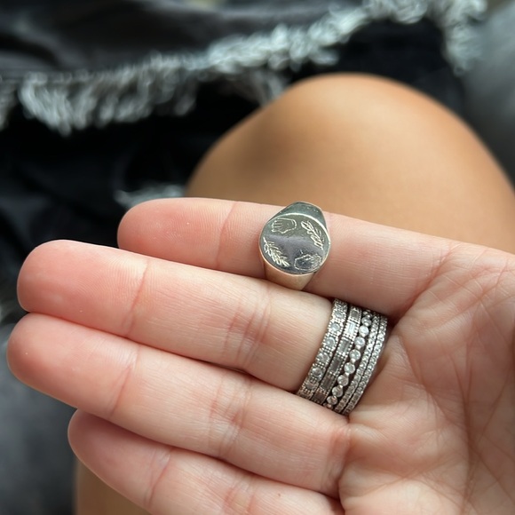 Sterling silver signet ring - Picture 6 of 6